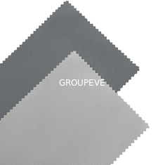 100% Polyester-PVC-beschichtetes feuerfestes Blackout-Rollenteppich für die Herstellung von Rollerblindern
