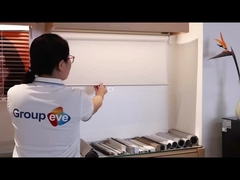 Grau-cremefarbener, wasserdichter Polyester-Rollo-Stoff 140 g/m²